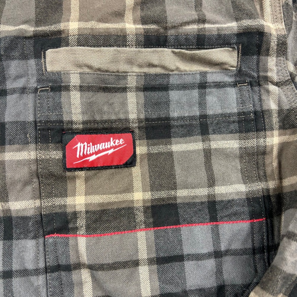Milwaukee Gridiron Shirt Mens XL Brown Plaid Flannel Workwear Button Up Logo - Picture 3 of 6